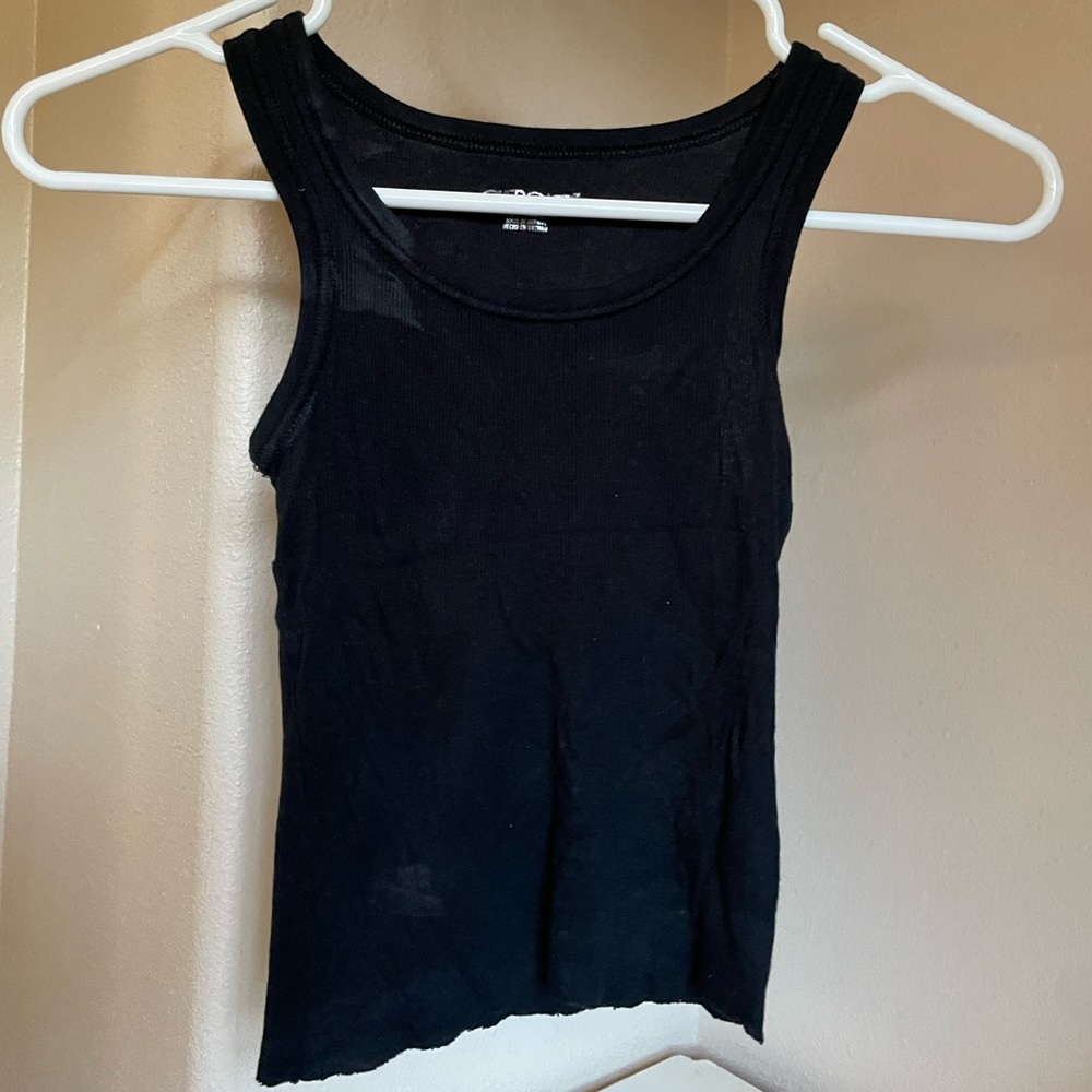 Black unisex Cherokee cropped tank top